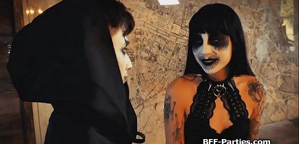  Goth besties in sexy lingerie sharing big dick